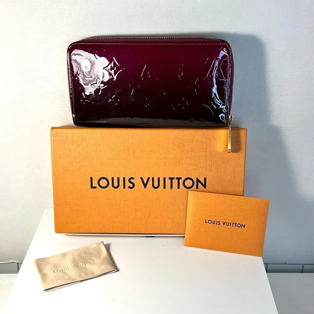 Authentic Louis Vuitton Ombré Zippy Wallet